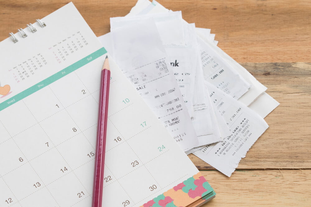 Conheça as principais vantagens e riscos da antecipação de recebíveis e tome a decisão mais assertiva para o seu negócio.