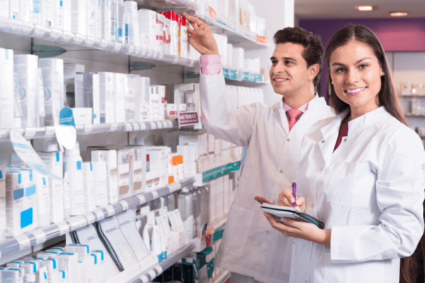 Farmácia identifica R$ 317 mil em taxas cobradas indevidamente por operadoras